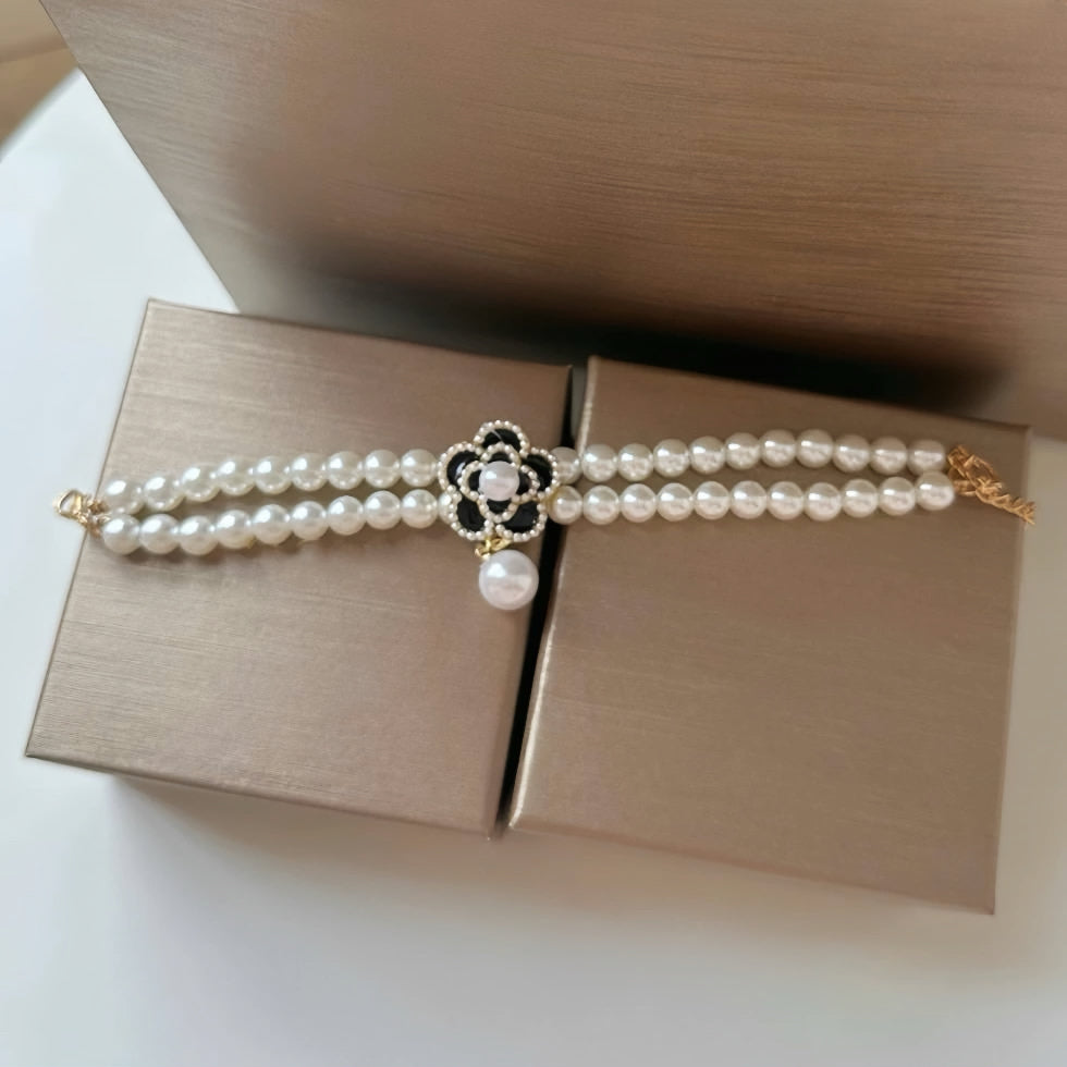 Pearl Series - Flower Pendant Necklace